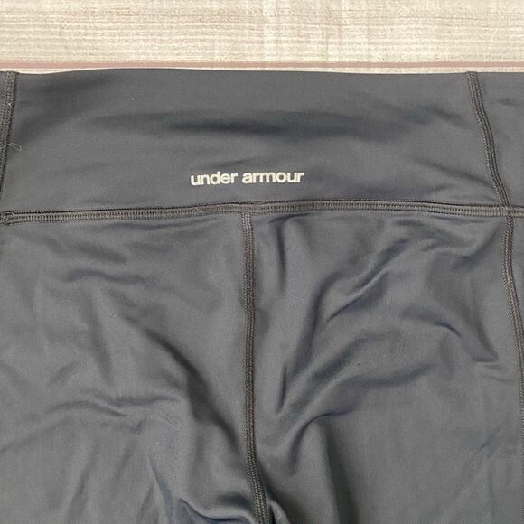 Under Armour heat gear compression Capri leggings black & pink - Picture 6 of 10